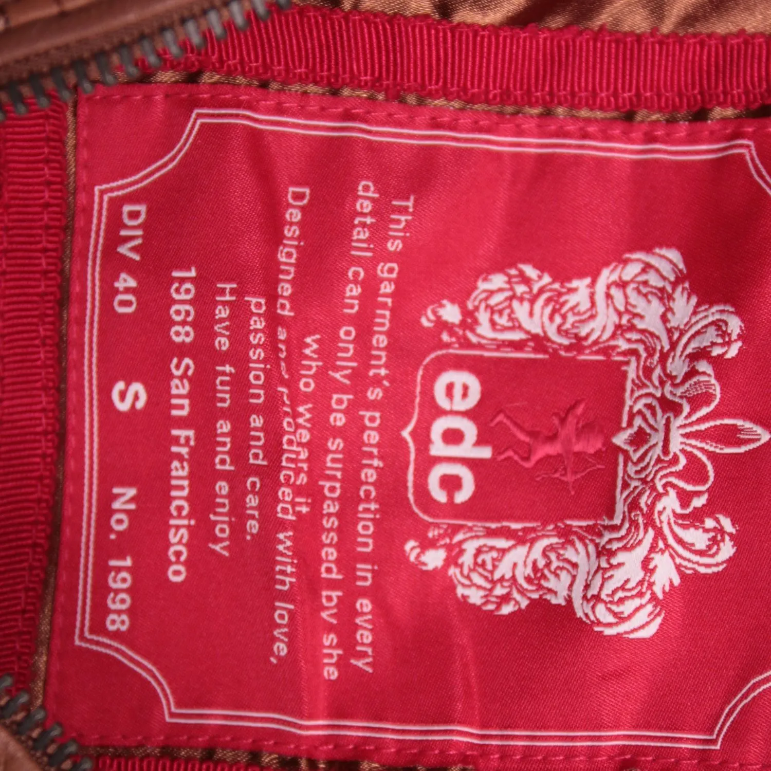 Коричневая кожаная куртка edc на молнии, размер 42 (S)