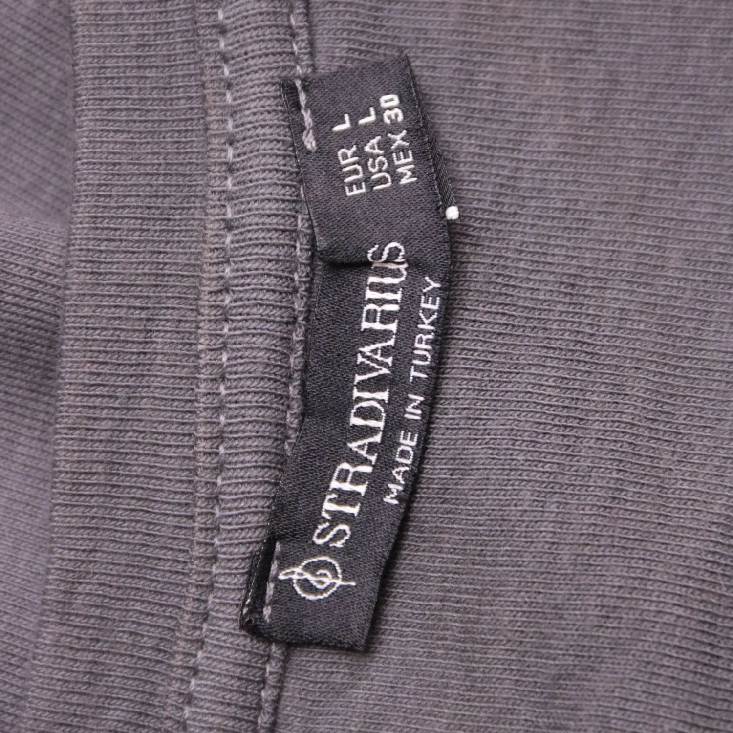 Серая футболка Stradivarius со звездой, размер 48 (L)