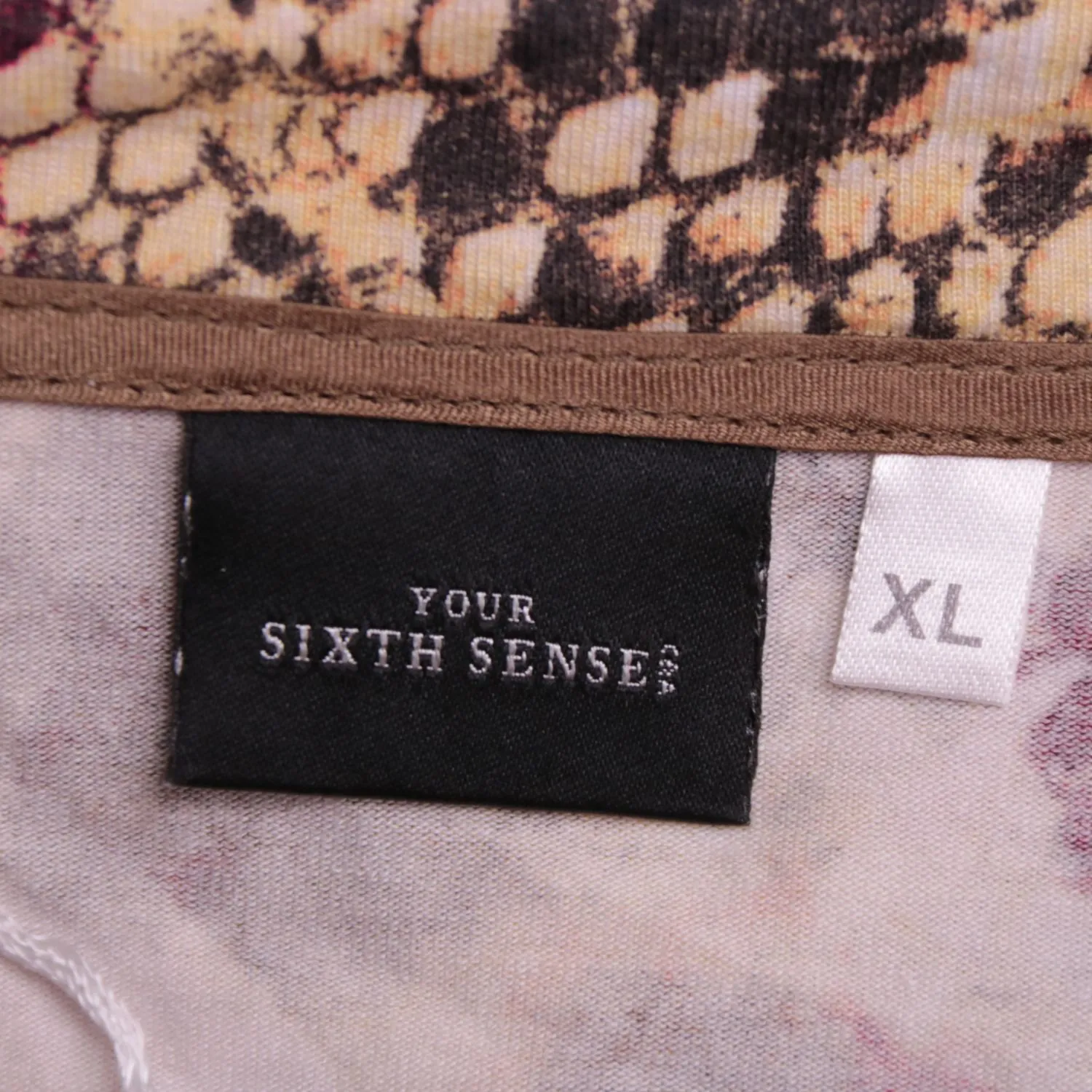 футболка Your Sixth Sense