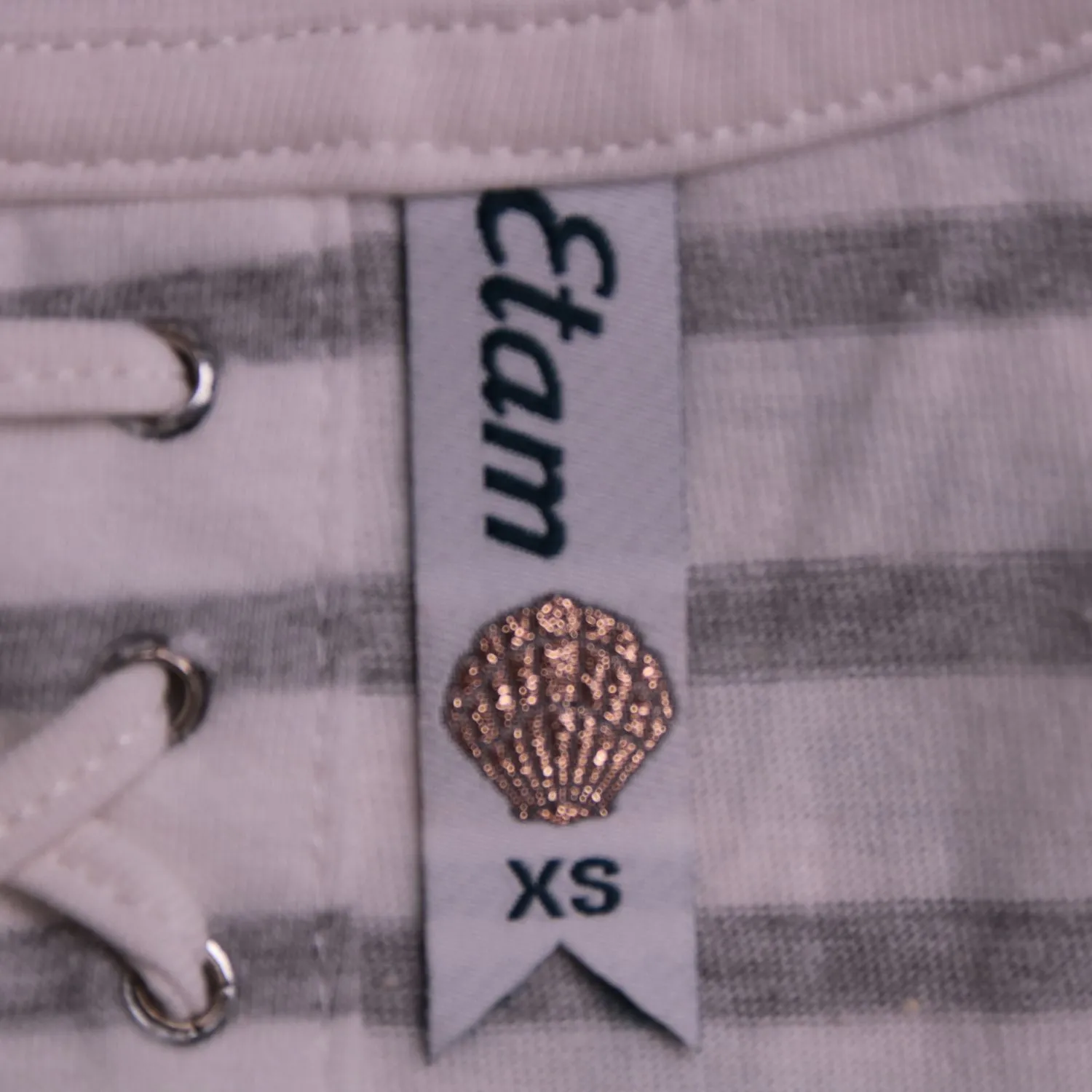 Белая женская майка Etam в серую полоску, размер 40 (XS)